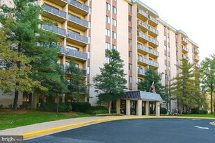 3101 S Manchester St, Unit 713 in Falls Church, VA - Building Photo