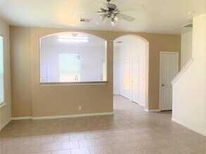 2402 Allred Dr in Austin, TX - Foto de edificio - Building Photo