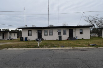 3234-3238 Claude St in Fayetteville, NC - Building Photo - Building Photo