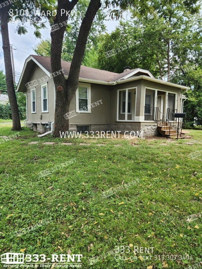 property at 8101 Ward Parkway Plaza