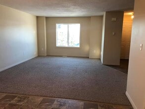 9918-9996 96 Ave in Grande Prairie, AB - Building Photo - Building Photo