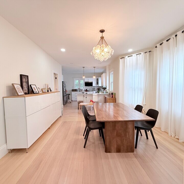 21 Harlow St, Unit 1 in Arlington, MA - Foto de edificio