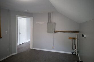94 State St in Holley, NY - Building Photo - Building Photo