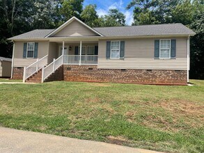 107 3rd St in Randleman, NC - Building Photo - Building Photo