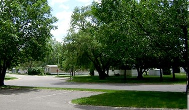 Park of The Four Seasons in Blaine, MN - Building Photo - Building Photo