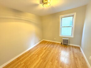 145 Union St, Unit 1 in Everett, MA - Building Photo - Building Photo
