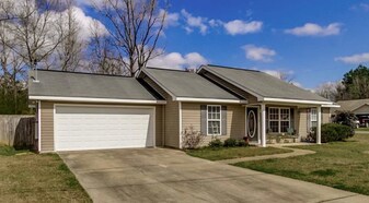 18396 Peyton Ln in Vance, AL - Building Photo