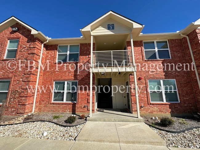 property at 1203 N Clay St