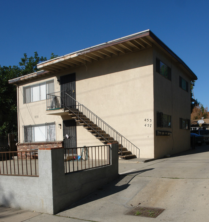 453 Chester Ave in Pasadena, CA - Building Photo