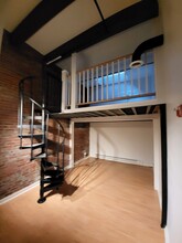 254 Friend St, Unit 4 in Boston, MA - Building Photo - Building Photo