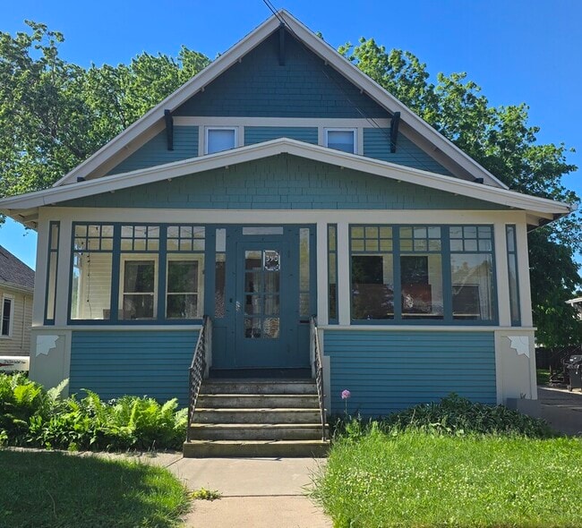 343 W 14th Ave