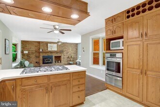 8449 Thames St in Springfield, VA - Building Photo - Building Photo
