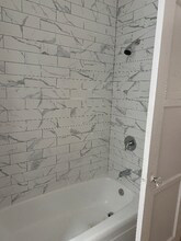 4286 Leimert Blvd in Los Angeles, CA - Foto de edificio - Building Photo