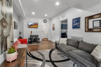 2 Niagara Fls Blvd in Buffalo, NY - Building Photo - Building Photo
