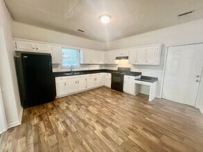 208 Brand St in Sumter, SC - Building Photo - Building Photo