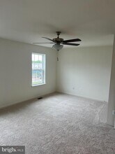 115 Clifton Mnr in Falling Waters, WV - Building Photo - Building Photo