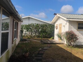 23 Hibiscus Dr in Ormond Beach, FL - Building Photo - Building Photo