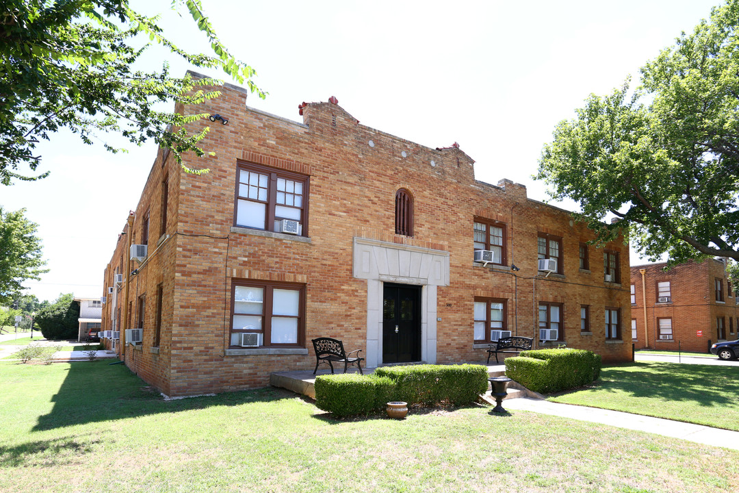 The Vintage at Mesta Park in Oklahoma City, OK - Building Photo