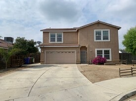 13410 Crocus Way in Armona, CA - Building Photo