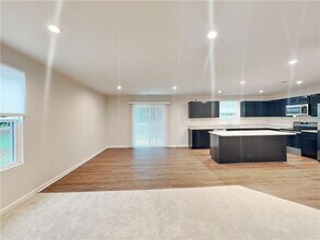 9071 Celtic Dr in Winston, GA - Building Photo - Building Photo