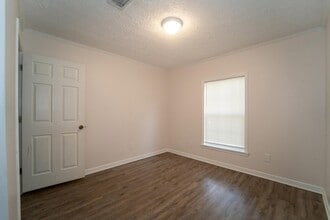 37 Evergreen Ave, Unit A in St. Augustine, FL - Building Photo - Building Photo
