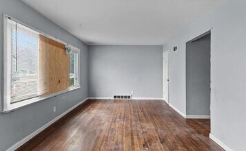 5944 Laura Ave in St. Louis, MO - Building Photo - Building Photo