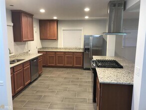 445 Mt Vista Rd in Stone Mountain, GA - Building Photo - Building Photo