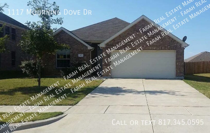1117 Mourning Dove Dr in Burleson, TX - Building Photo