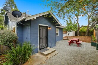 2625 Howe St in Santa Cruz, CA - Building Photo - Building Photo