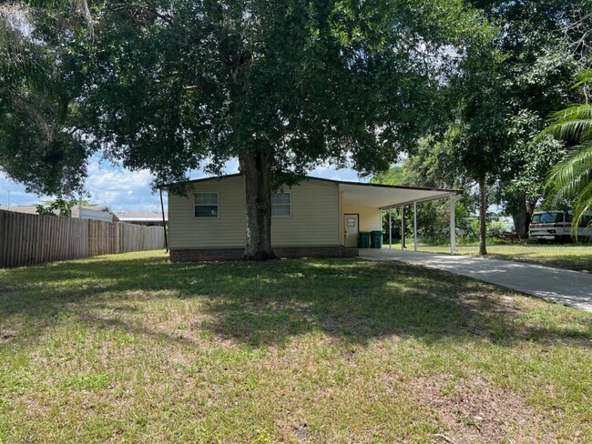 29 Paul Rene Dr in Melbourne, FL - Foto de edificio - Building Photo