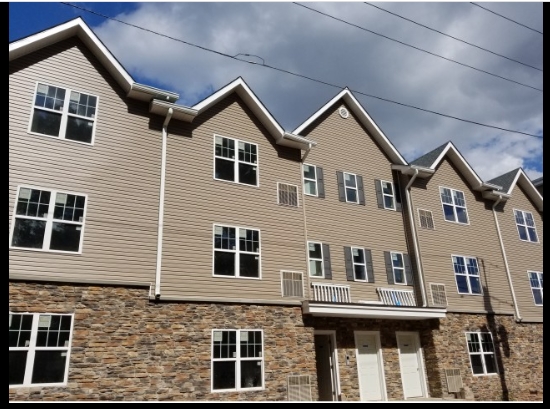 Riverside Arms Apartments in Newark, NJ - Building Photo