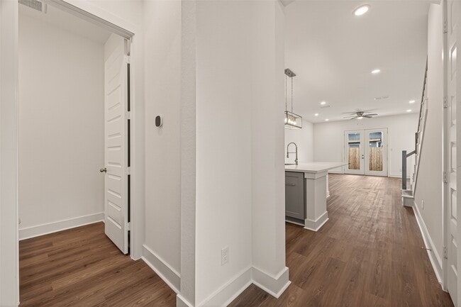 1502 Hussion St in Houston, TX - Building Photo - Building Photo