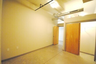 8125 Michigan Ave-Unit -#413 in St. Louis, MO - Building Photo - Building Photo