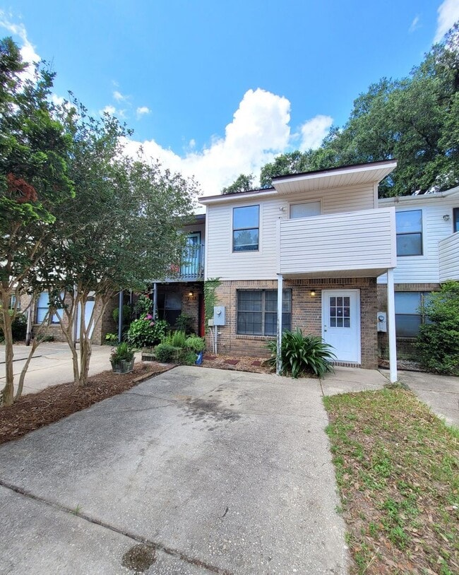 property at 2155 Schwab Ct