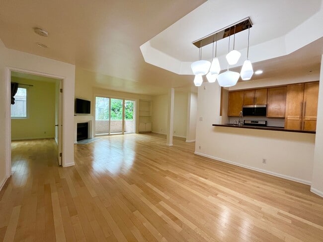 property at 10373 Almayo Ave