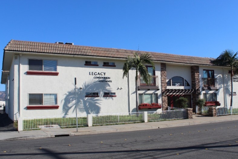 Legacy Condominium Apartments in El Cajon, CA - Building Photo