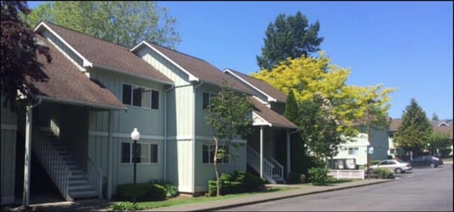 12703 16th St NE in Lake Stevens, WA - Building Photo - Building Photo