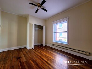 4423 N Wolcott Ave in Chicago, IL - Foto de edificio - Building Photo