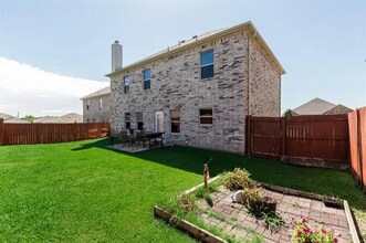 12404 Pinestraw Rd in Rhome, TX - Building Photo - Building Photo