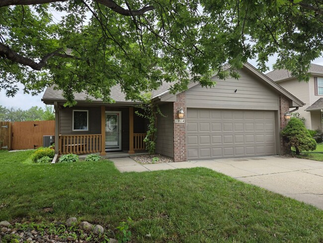 1014 14th Ave in Council Bluffs, IA - Building Photo - Building Photo