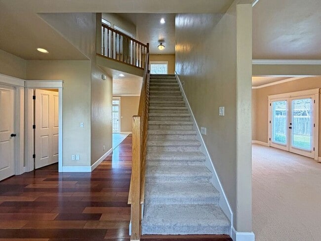 520 Honeysuckle Ln in Eugene, OR - Building Photo - Building Photo