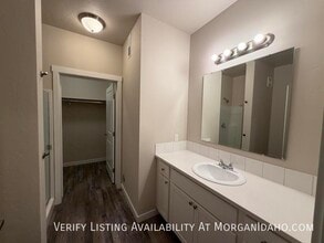 10222 W Ustick Rd in Boise, ID - Building Photo - Building Photo