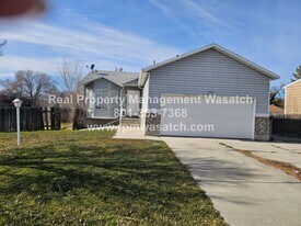 3492 Cannon Creek Cir in Salt Lake City, UT - Building Photo