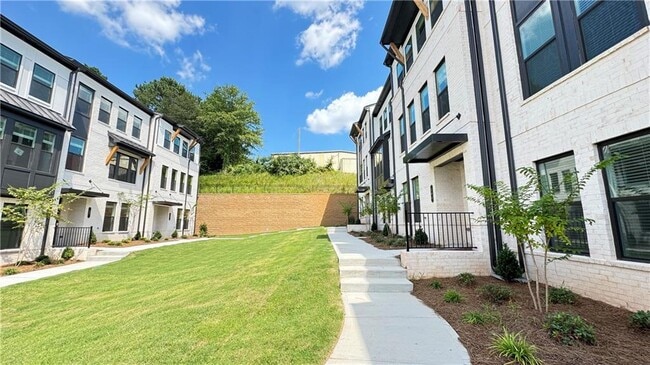 104 Holt Ln in Lawrenceville, GA - Building Photo - Building Photo
