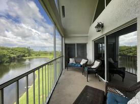 5910 Morningstar Cir in Delray Beach, FL - Building Photo