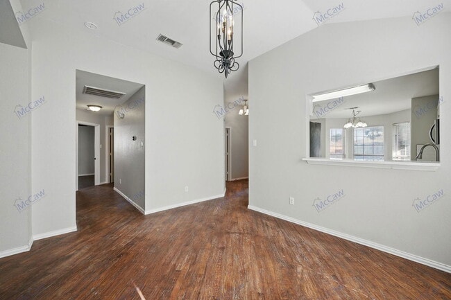 1012 Waterview Dr in Little Elm, TX - Foto de edificio - Building Photo