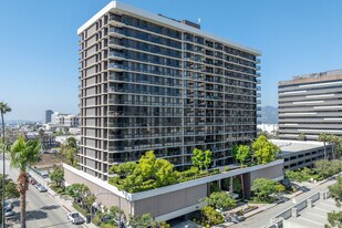 Monterey Island in Glendale, CA - Building Photo