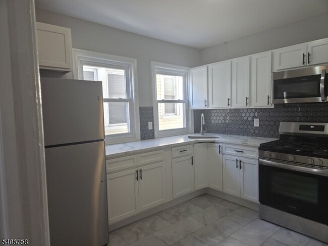 54 Arsdale Terrace in East Orange, NJ - Building Photo - Building Photo