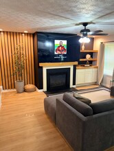 3274 Sable Run Rd in Atlanta, GA - Foto de edificio - Building Photo