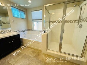 6078 E Peruna Way in Fresno, CA - Building Photo - Building Photo